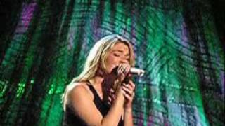 LeAnn Rimes performs &quot;Love Is An Army&quot; LIVE!