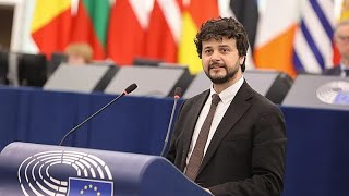 Italienischer EU-Abgeordneter Benifei: "Europa muss Trump eine Frist setzen"