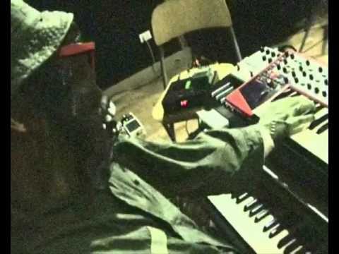 Luis Spada -Non mi Piace   (SodoStudioRmx)