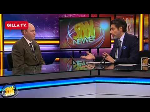 Här blir Henrik Dorsin en rolig "idiot"