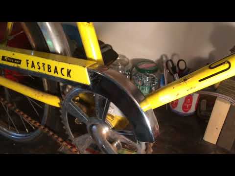 Yellow 71' Schwinn Fastback
