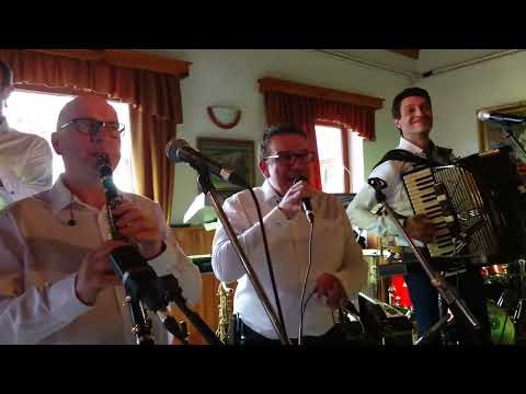 Pajdaši / Oberkrainer Kameraden - Štajerc in Primorka / Eine Blonde, eine Schwarze