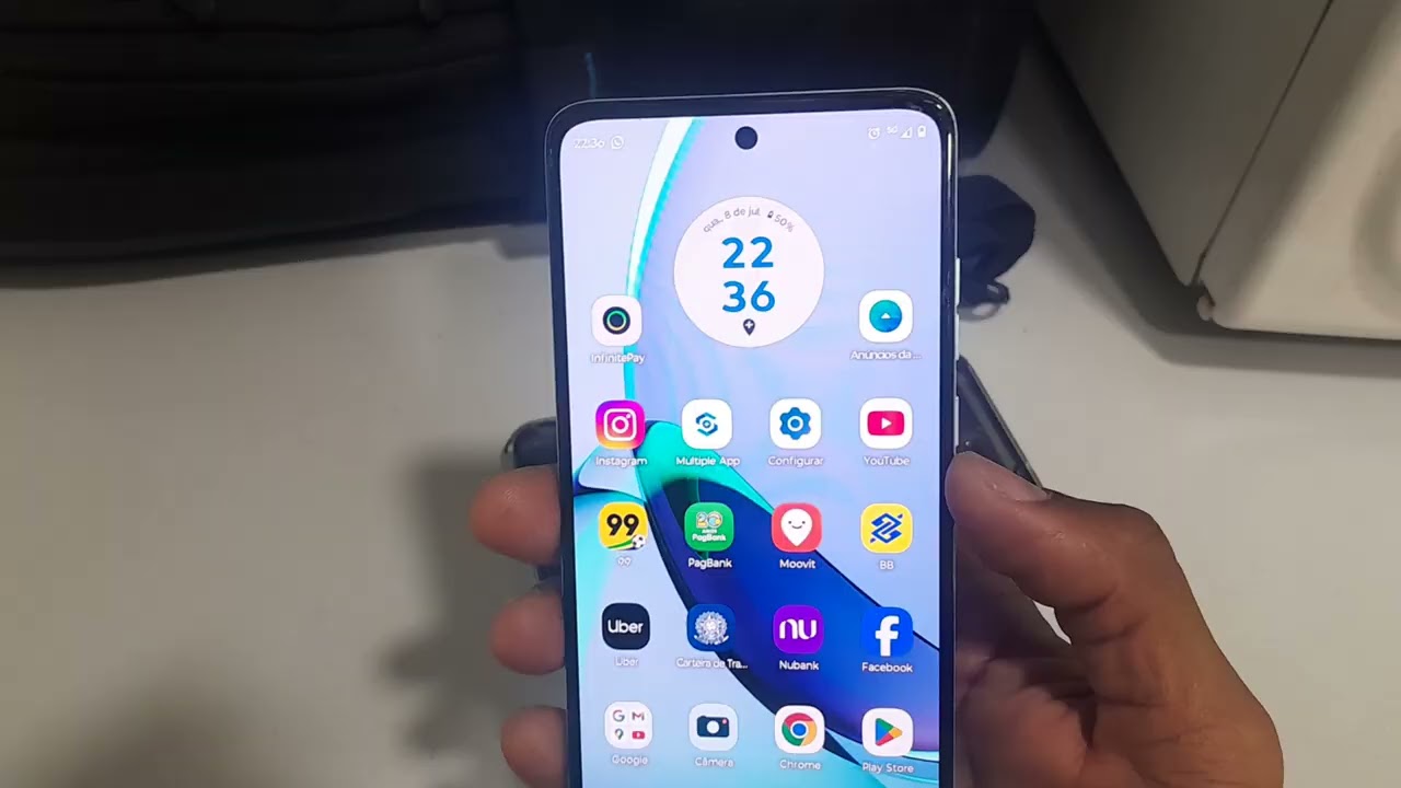 Miniatura da avaliação em vídeo de Smartphone Motorola Moto G84 5G 256GB