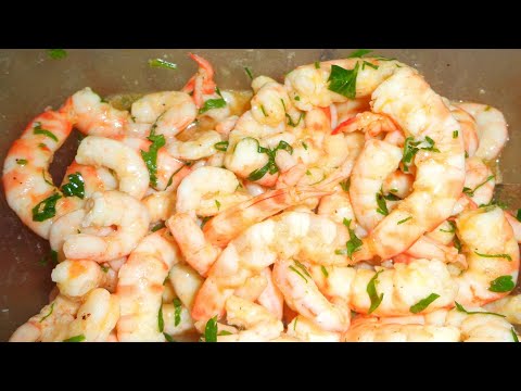 Gamberi e gamberetti lessi in insalata