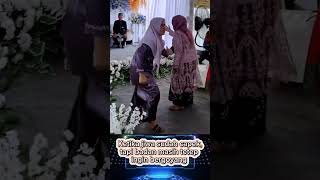 Download lagu IBU JOGET HEBOH DI ACARA PERNIKAHAN❓ mp3 Download lagu IBU JOGET HEBOH DI ACARA PERNIKAHAN❓ mp3