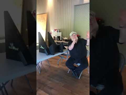 Redd Volkaert Tells You Why He Uses A Mud Stand!