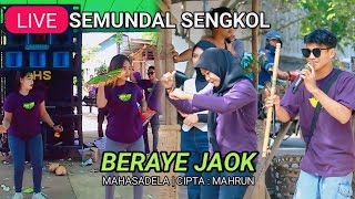 Download lagu Beraye Jaok-MHS (MAHASADELA) Cipta : Mahrun Live Semundal Sengkol. mp3 Download lagu Beraye Jaok-MHS (MAHASADELA) Cipta : Mahrun Live Semundal Sengkol. mp3