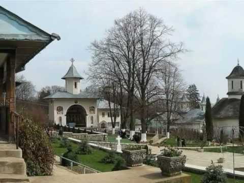 PARACLISUL MAICII DOMNULUI-SF. MANASTIRE CRASNA.wmv