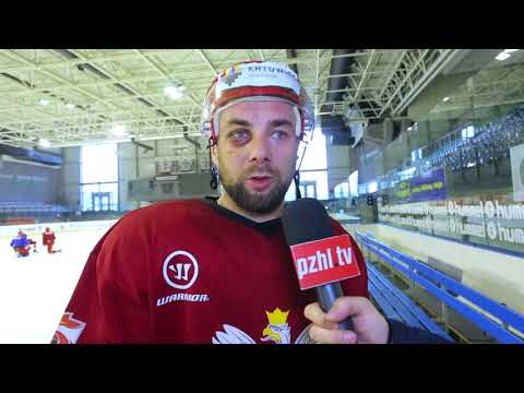 [www.pzhl.org.pl] - Podbite oko, to nic groźnego - Krzysztof Zapała po treningu reprezentacji