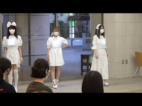被服学ゼミナールA・B 3クラス合同成果発表会