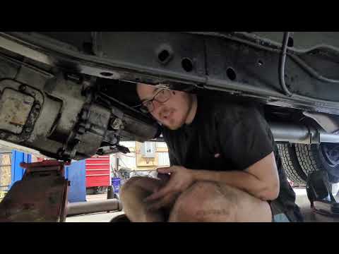 Nv5600 Input Shaft Install Into An Nv4500 | 5th Gear Nut Repair | 2nd Gen Cummins Dually