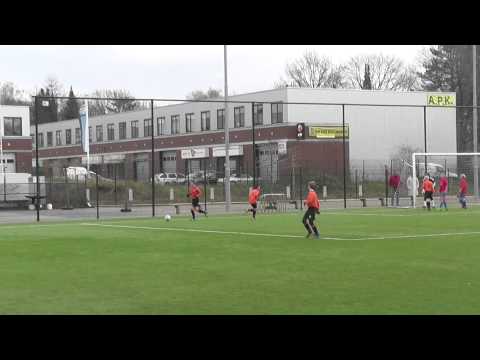 14 dec 2013 DOSC D2 - VV De Meern D4 vr 2-4 Doelpunt Andy