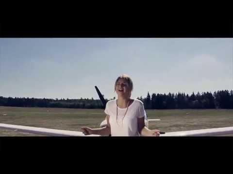 Nyne feat. Annetta - Airplane (Official Video)