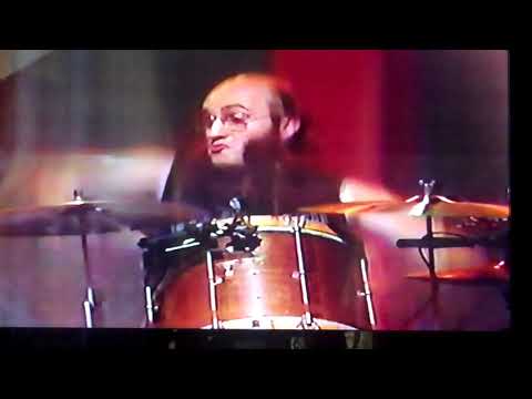 Kentucky Headhunters- "Some Folks Like To Steal"written by Fred Young, Gregory Martin, Richard Young