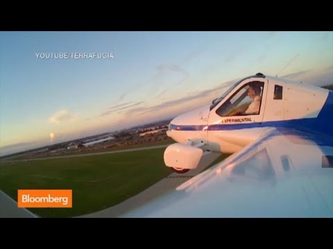 Watch Terrafugia’s Flying Car Take-Off