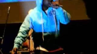 Talib Kweli performing NY Weather Report live at the New York-Tokyo Music Festival 2006 hip hop