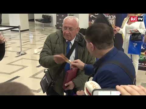 ERA OJDANIĆ PRED KAMERAMA TRAŽIO KOLEGI 50 EVRA NA ZAJAM On mu odmahnuo rukom: "Idi kući"