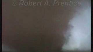 preview picture of video '1995 June 9 Farmer's Valley - Vernon, Texas Tornado'