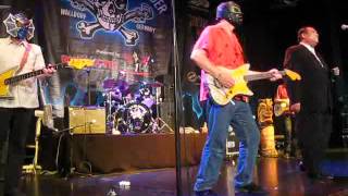 Big Sandy & Los Straitjackets - Wooly Bully