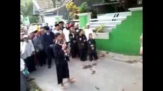 preview picture of video 'Palang pintu di kaliabangn Bekasi Utara'
