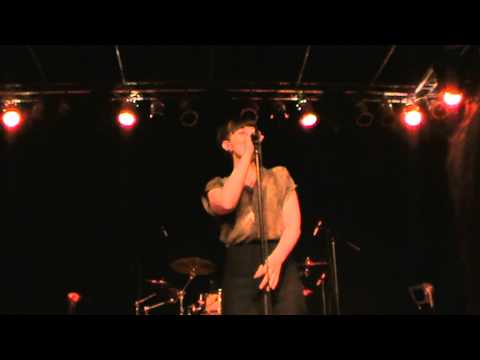 Kamilia Amélie- supporting Lukas Graham, Elværket 7/4-2012