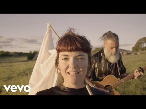 Mäbu - Guerra y Paz