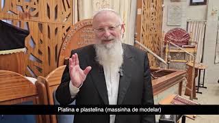Platina ou Plastelina (massinha de modelar)? | Mensagem do Rav Shmuel Eliahu em português  (הרב שמואל אליהו) - התמונה מוצגת ישירות מתוך אתר האינטרנט יוטיוב. זכויות היוצרים בתמונה שייכות ליוצרה. קישור קרדיט למקור התוכן נמצא בתוך דף הסרטון