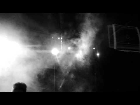 Fuel Failure Party #2 - Dancefloor en monochrome contrasté