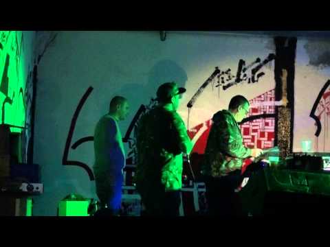 DOUGIE CONSCIOUS from BUSH CHEMISTS LIVE @T SAMO TORINO