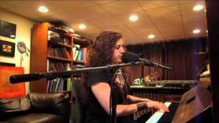 Sarah Fimm - Crumbs and Broken Shells (Live from the Studio)