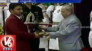 President Pranab Mukherjee Presents National Sports Awards | Dronacharya and Arjuna Awards | V6 News