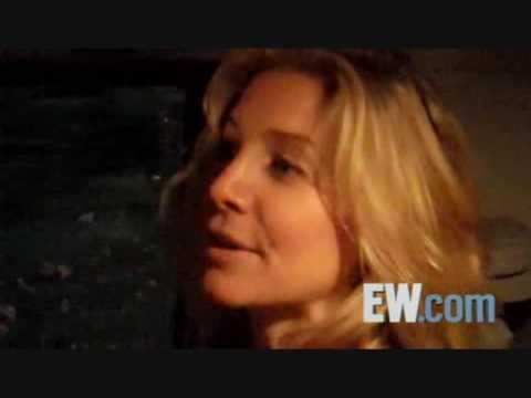 EW Interview with Elizabeth Mitchell about  V