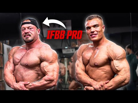 Training und Posing mit IFBB Pro