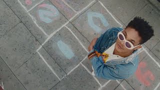 Musik-Video-Miniaturansicht zu Baby Girl Songtext von Bryce Vine