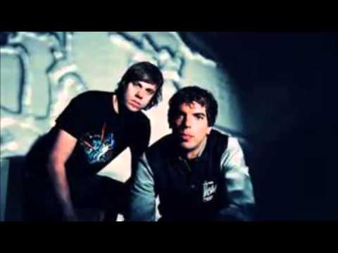 Bingo Players and Garmiani mashup - Dance Motherfucker Rattle