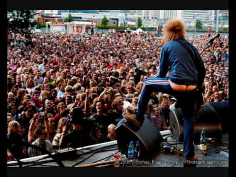 Hurra Torpedo - "Toxic"