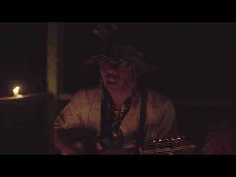 Santa Luz Divina - Txaná Shane e Txaná Buni