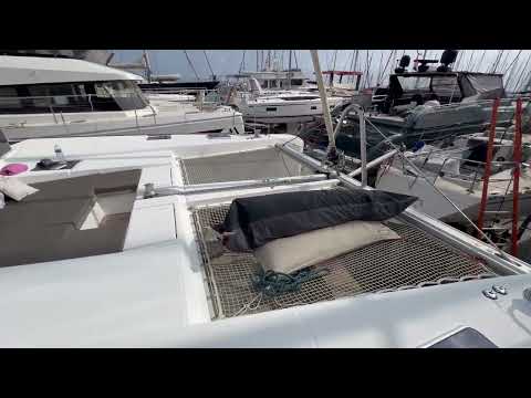 LAGOON52F   TMB2   Pont Avant