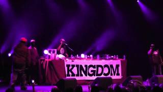 Raekwon - Kiss the Ring/C.R.E.A.M. || live @ 013 Tilburg || 03-04-2011 (1/5)