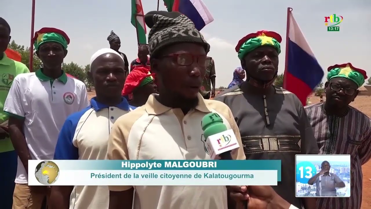 La veille citoyenne de Kalatougourma, commune de Tenkodogo, inaugure son nouveau rond-point