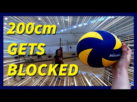 5'9" BLOCKING A 6'7" HITTER!