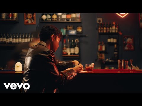I Dont Like U But I Love U - lullaboy