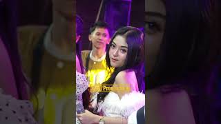 Download lagu NYENGKELANG GAWA PEDANGAN - DESY PARASWATI - RUHAN 62 PKL KING #kingproduction mp3