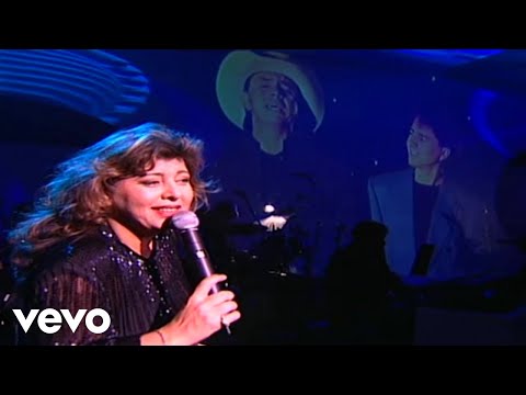 Video thumbnail for Majestade, o Sabiá (Ao Vivo)