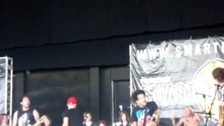 Hit The Lights perform Back Breaker at Warped Tour 2009