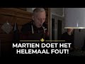 Martien laat kookkunsten zien maar dat gaat HELEMAAL MIS! | Kerst met de familie Meiland