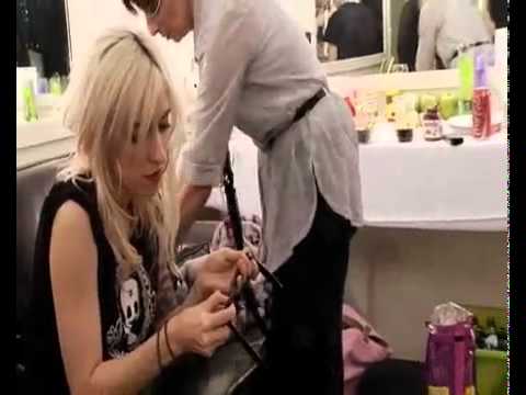 The Veronicas - Revenge is sweeter tour backstage (live in Australia - part 1/3)