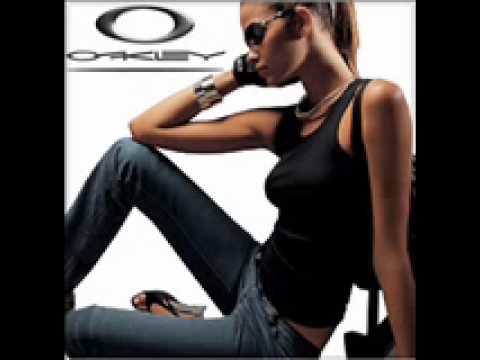 Mc Thiago da PG part Mc Menor da PG - BONDE DOS CAÇA TESOURO [LANÇAMENTO FÓDA 2011]