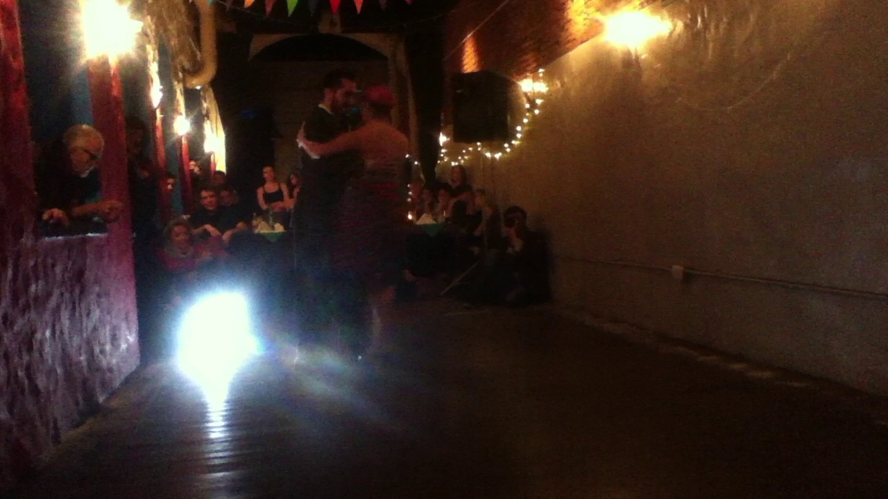 Video thumbnail for Carolina Couto y Emanuel Ledesma - MUY LUNES - 3 de 4