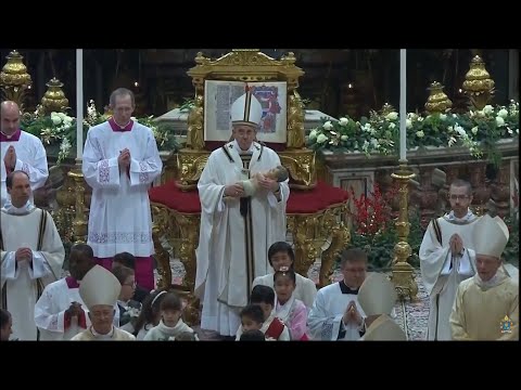 Christmas Eve Mass with Pope Francis - 24 December 2014 HD